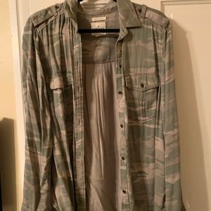 American Eagle “Stay Lovely” button down